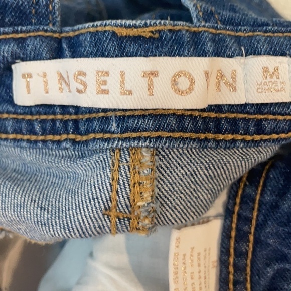 DISTRESSED TINSELTOWN RIPPED CUFFED DENIM SHORTALLS - SIZE MEDIUM - Picture 15 of 16